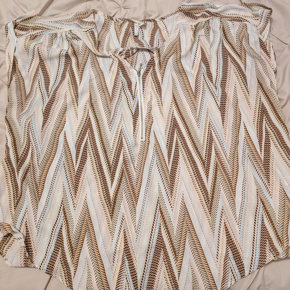 Elegant Chevron Patterned Women's Blouse